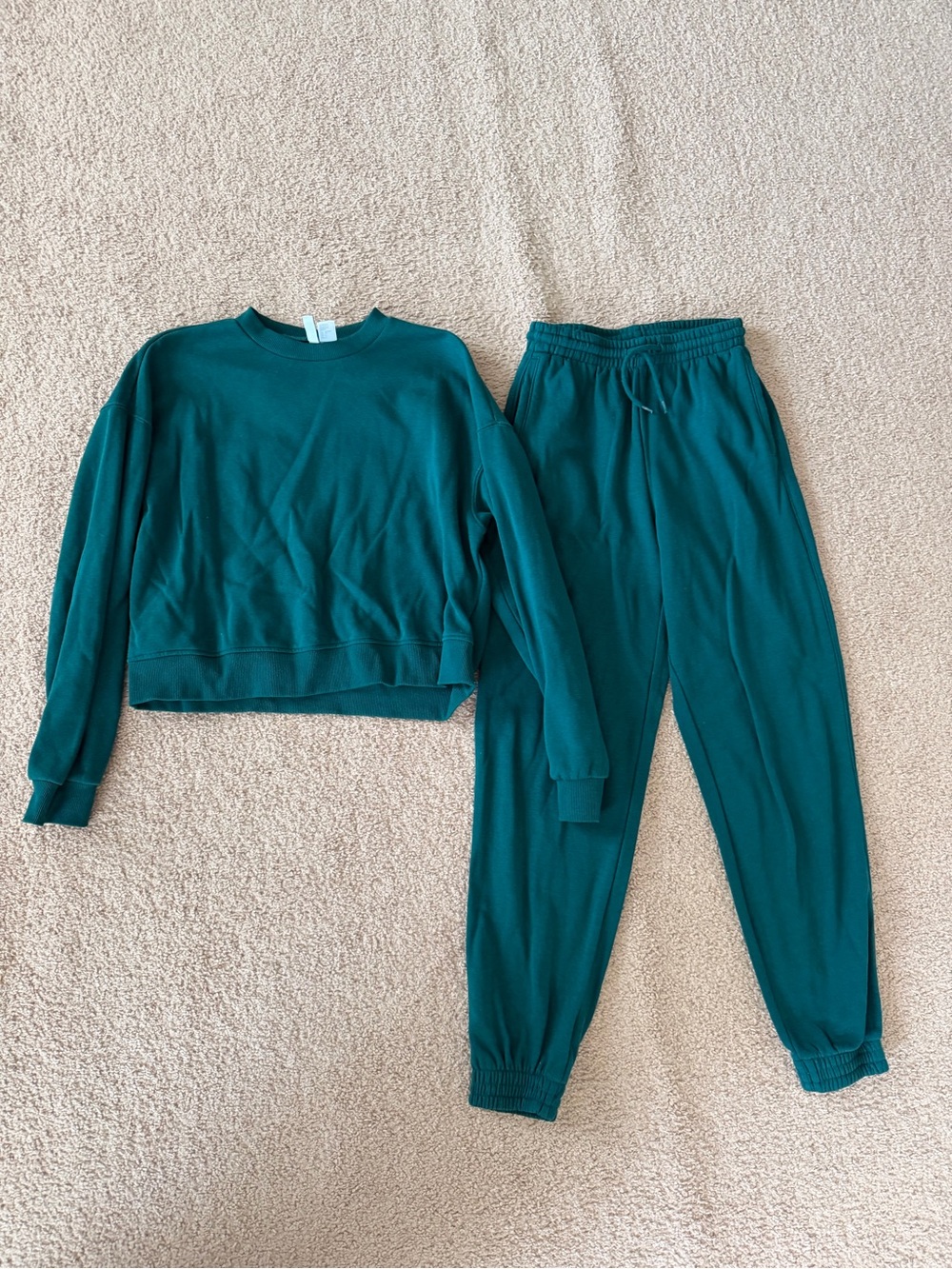 Women’s Jogger Set